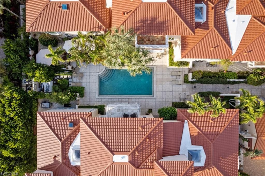 350 3rd Ave S 2b, Naples, FL 34102-5