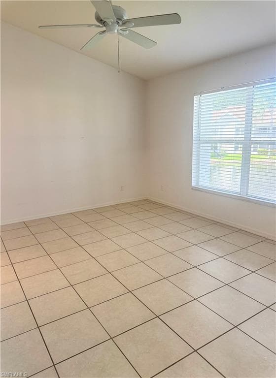 9852 Luna Cir B203, Naples, FL 34109-9