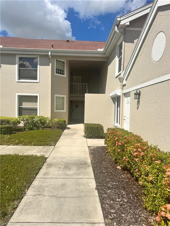 9852 Luna Cir B203, Naples, FL 34109-14