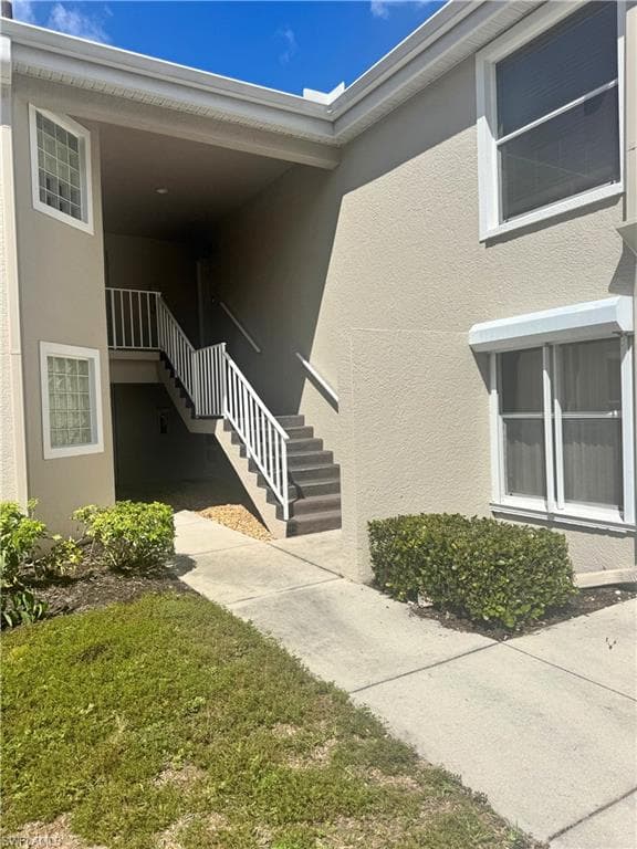 9852 Luna Cir B203, Naples, FL 34109-15