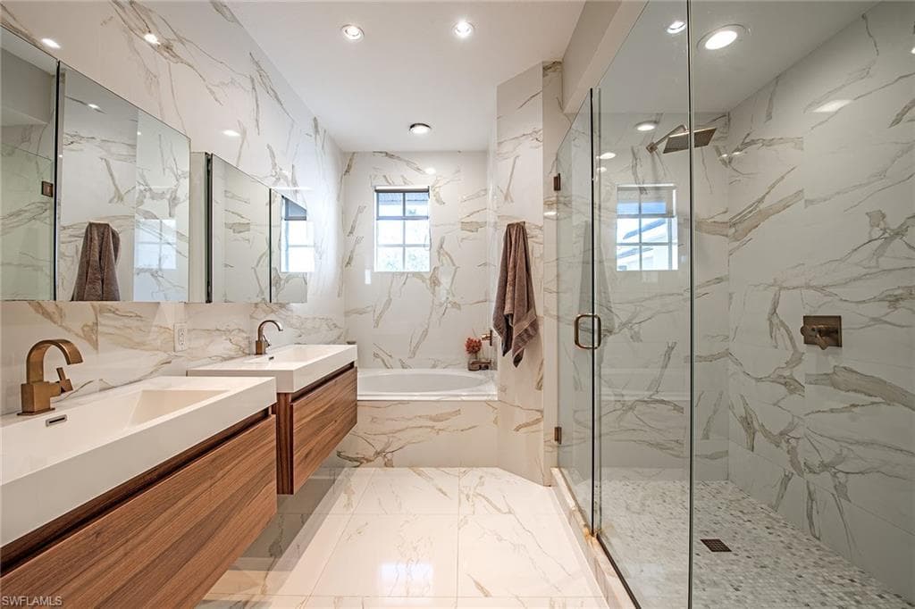 7115 Wild Forest Ct 201, Naples, FL 34109-8