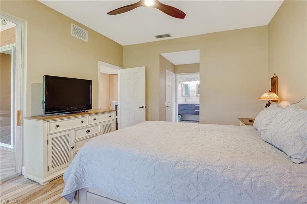 10037 Heather Ln 4, Naples, FL 34119-3