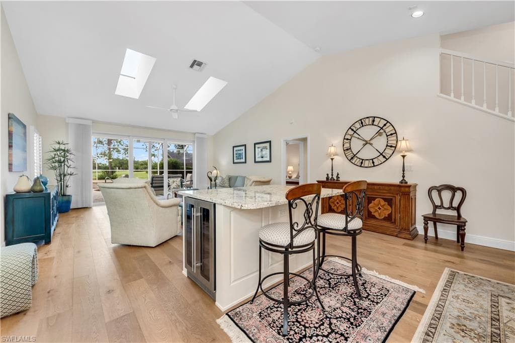 224 Edgemere Way S, Naples, FL 34105-8