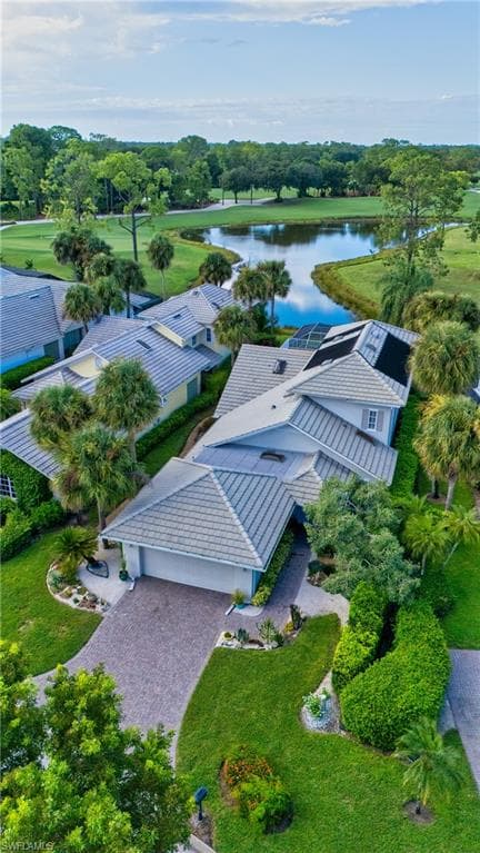 224 Edgemere Way S, Naples, FL 34105-1