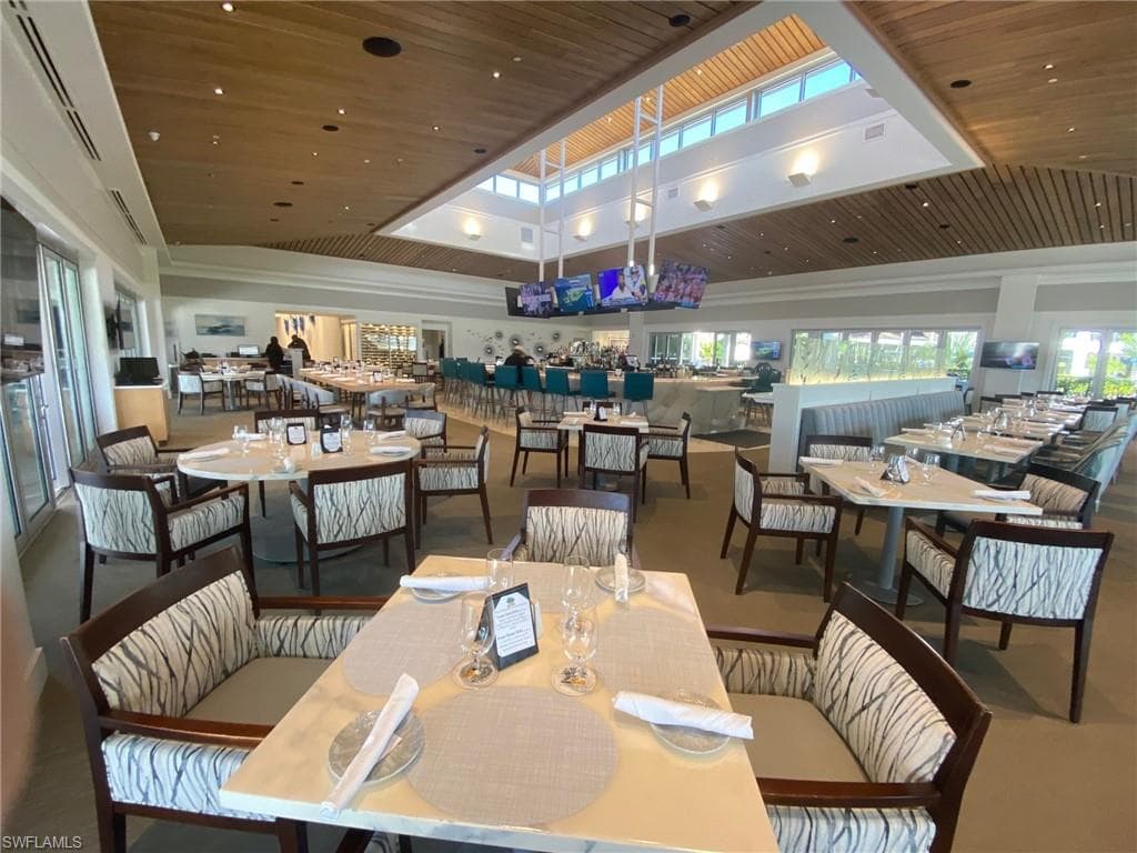 224 Edgemere Way S, Naples, FL 34105-32