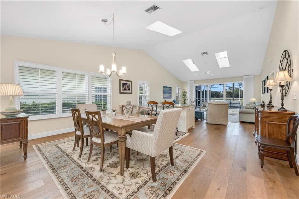 224 Edgemere Way S, Naples, FL 34105-5