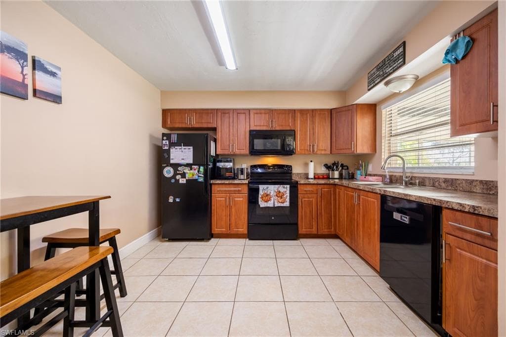 6437 Adelphi Cir, Fort Myers, FL 33919-8