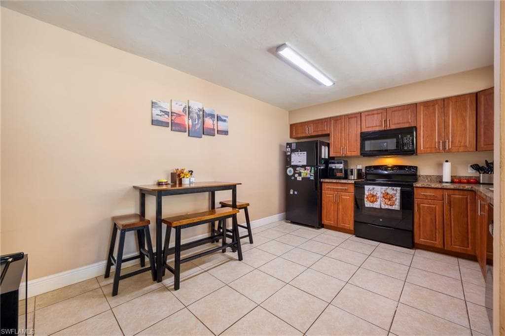 6437 Adelphi Cir, Fort Myers, FL 33919-9