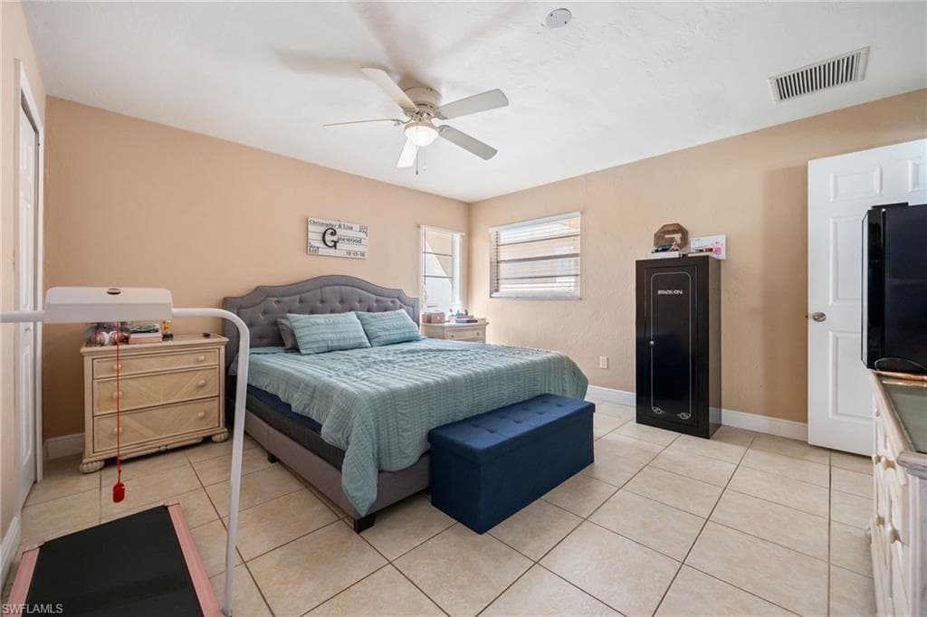 6437 Adelphi Cir, Fort Myers, FL 33919-12