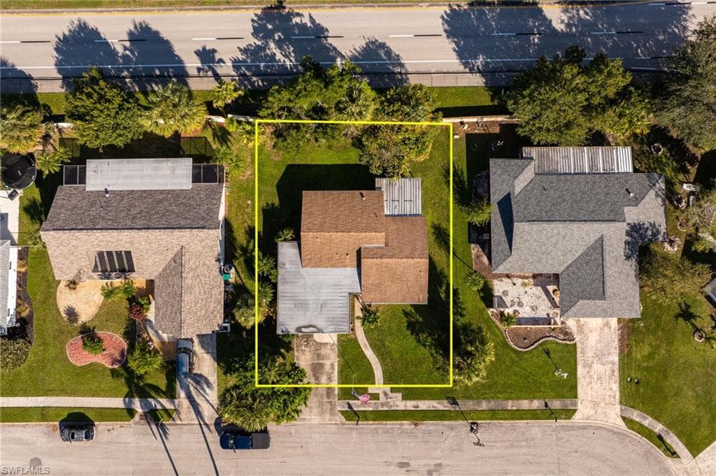 6437 Adelphi Cir, Fort Myers, FL 33919-24