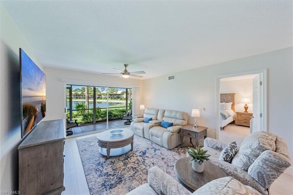 2324 Hidden Lake Dr 609, Naples, FL 34112-8