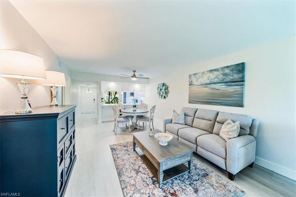 2324 Hidden Lake Dr 609, Naples, FL 34112-15