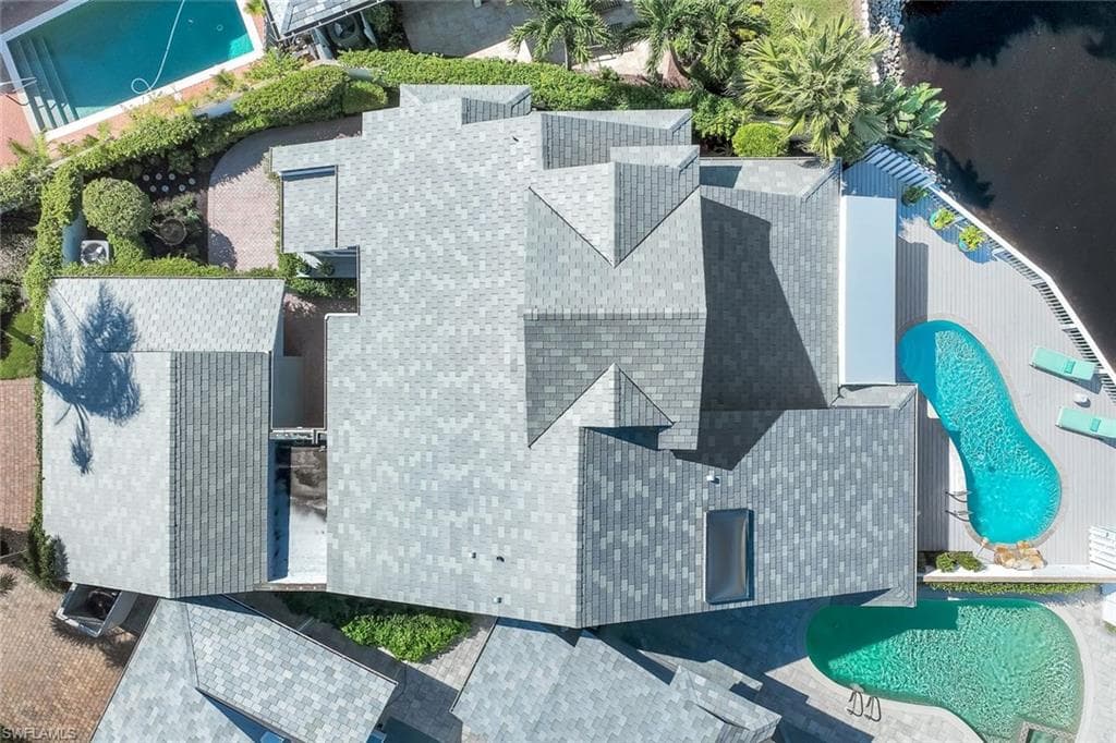 635 Bridgeway Ln, Naples, FL 34108-36