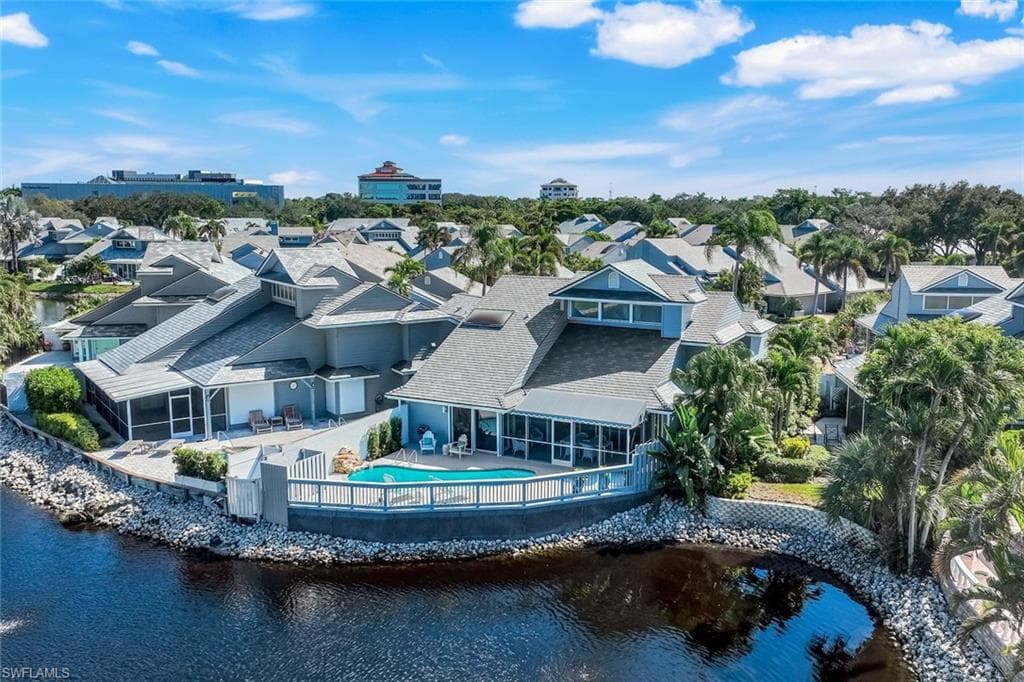 635 Bridgeway Ln, Naples, FL 34108-3