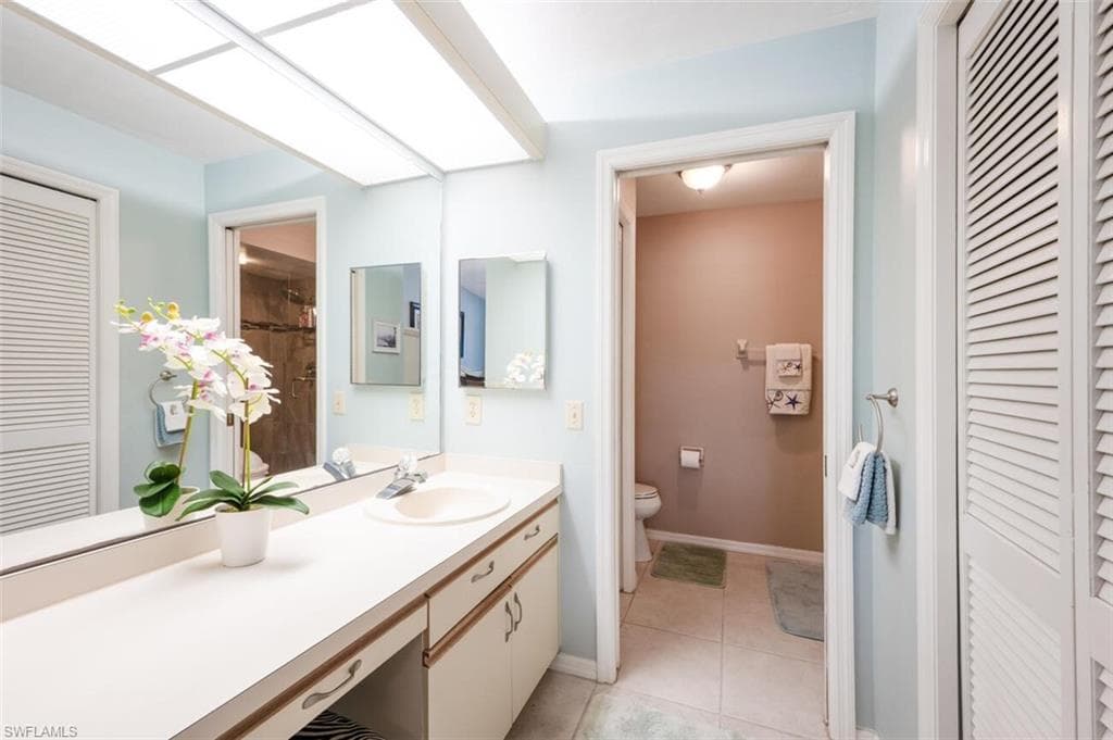 7320 Saint Ives Way 4303, Naples, FL 34104-16