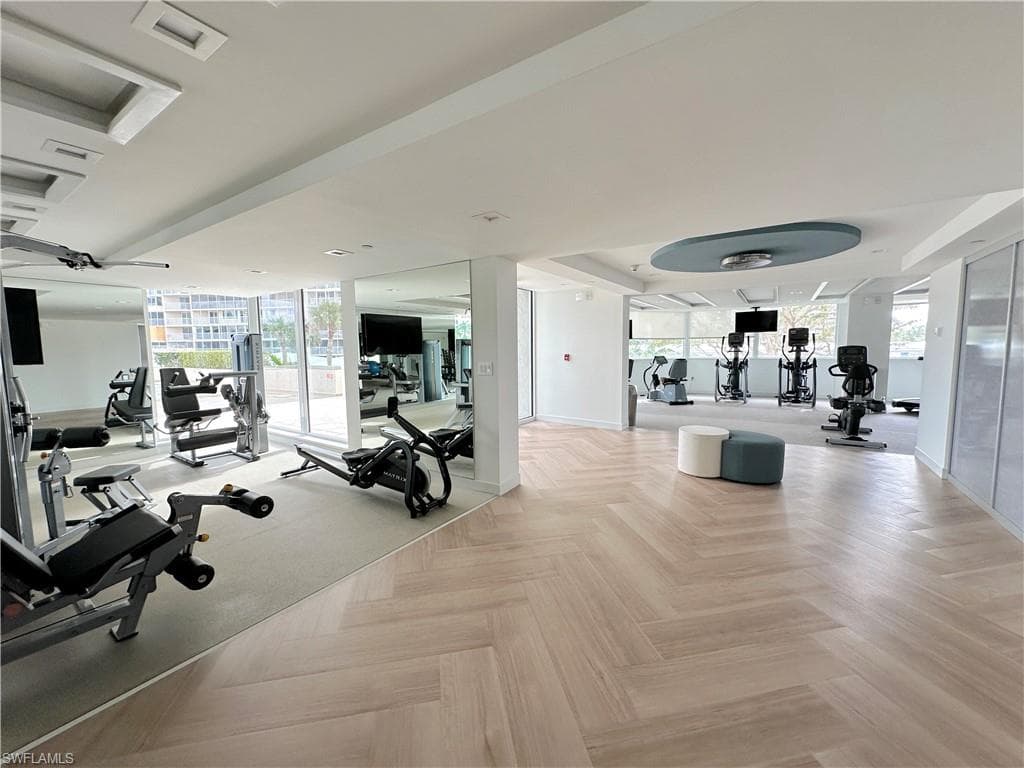 4051 Gulf Shore Blvd N 300, Naples, FL 34103-33