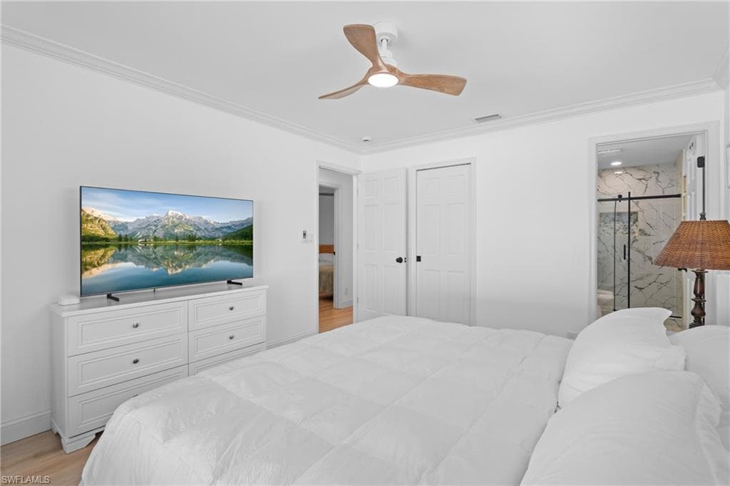 731 102nd Ave N, Naples, FL 34108-9