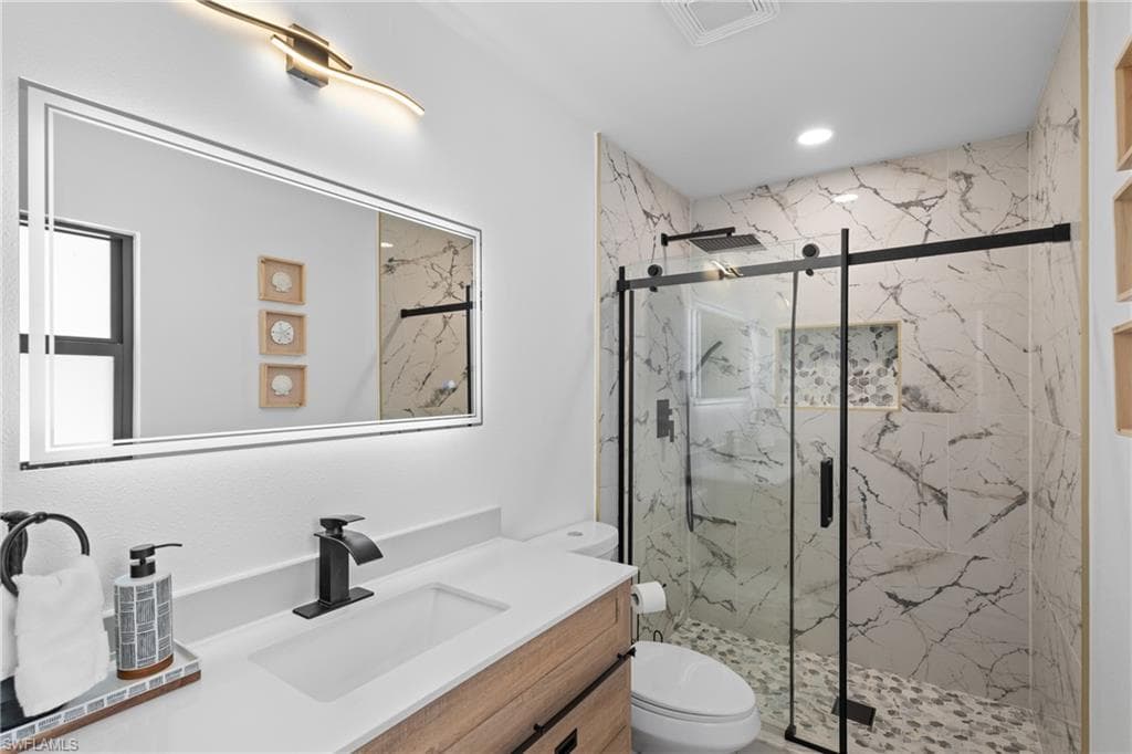 731 102nd Ave N, Naples, FL 34108-10