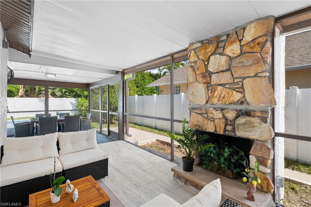 731 102nd Ave N, Naples, FL 34108-16