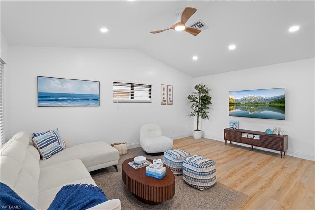 731 102nd Ave N, Naples, FL 34108-3