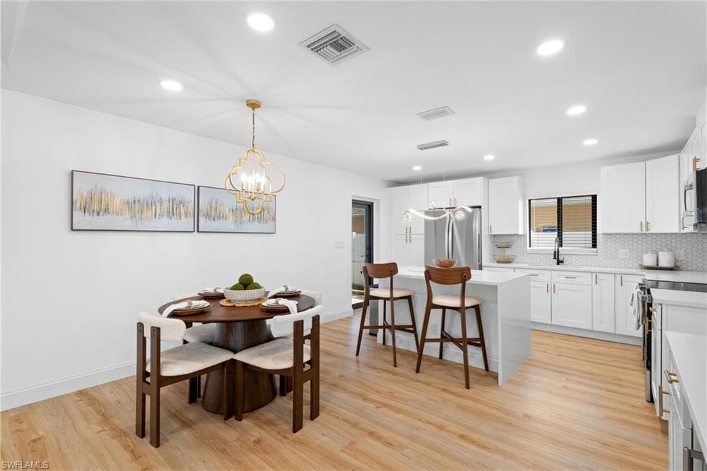 731 102nd Ave N, Naples, FL 34108-5