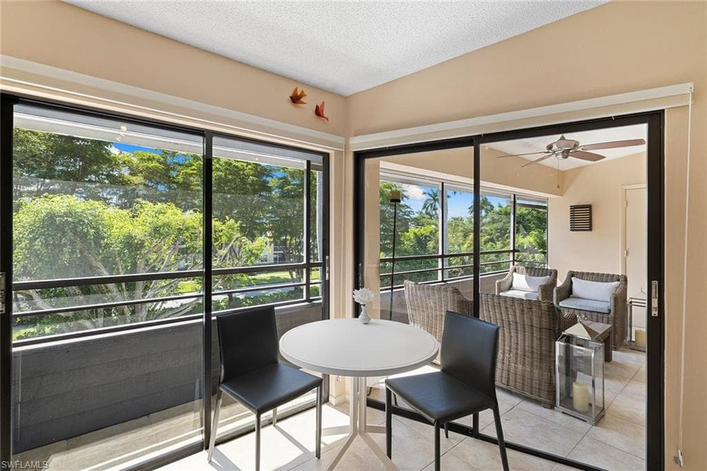 927 8th Ave S 927, Naples, FL 34102-17