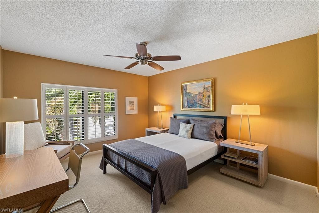 927 8th Ave S 927, Naples, FL 34102-25