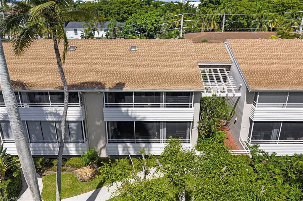 927 8th Ave S 927, Naples, FL 34102-32