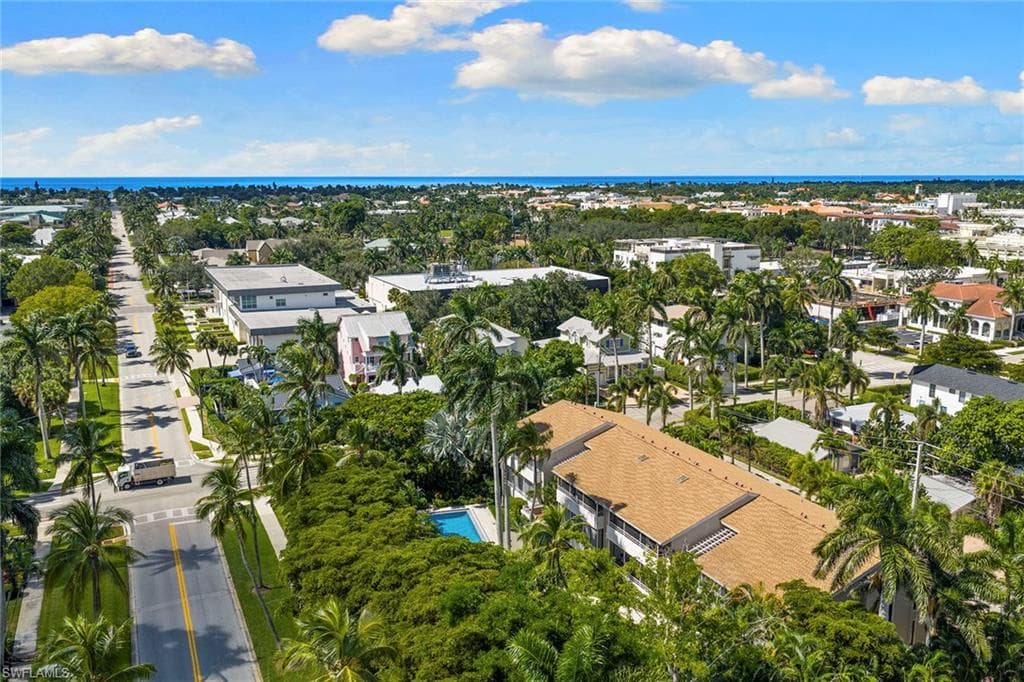 927 8th Ave S 927, Naples, FL 34102-34