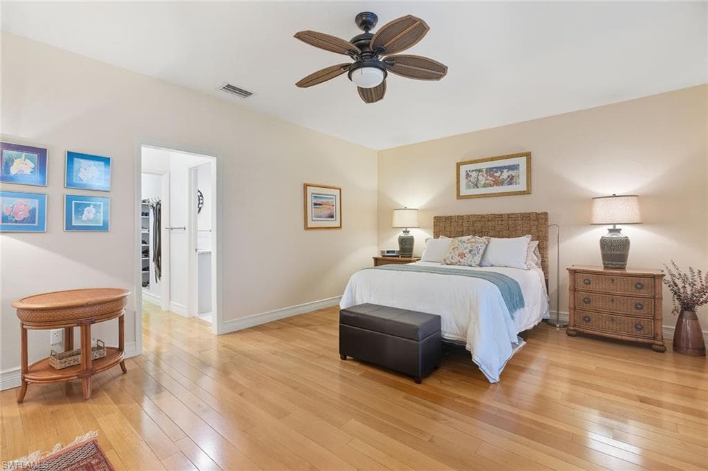 202 Edgemere Way S, Naples, FL 34105-14