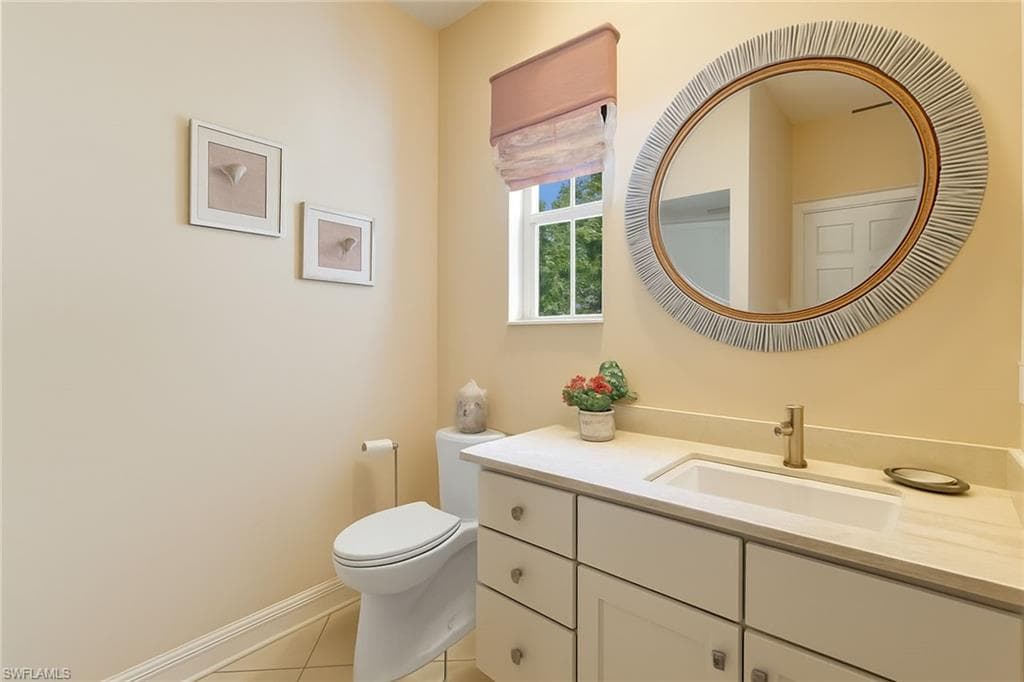 202 Edgemere Way S, Naples, FL 34105-22