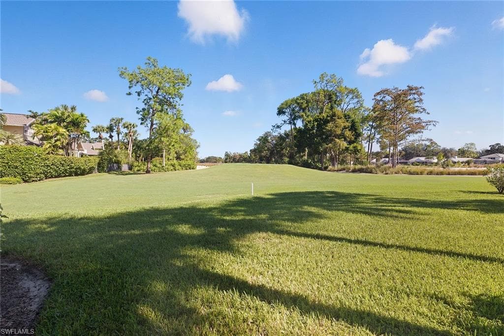 202 Edgemere Way S, Naples, FL 34105-29