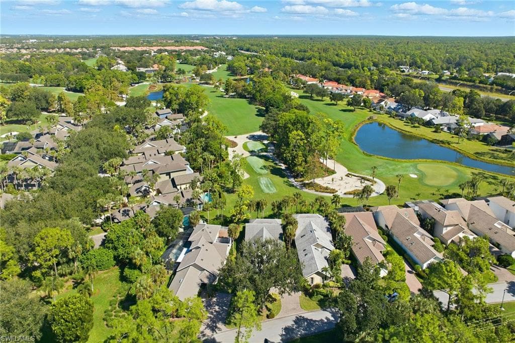 202 Edgemere Way S, Naples, FL 34105-34