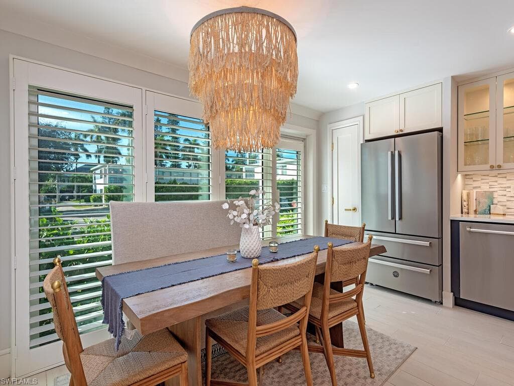 1222 Gordon Dr 4, Naples, FL 34102-4