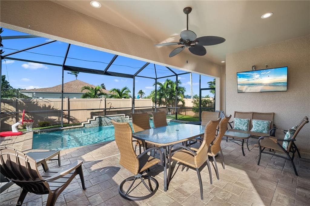 699 98th Ave N, Naples, FL 34108-12