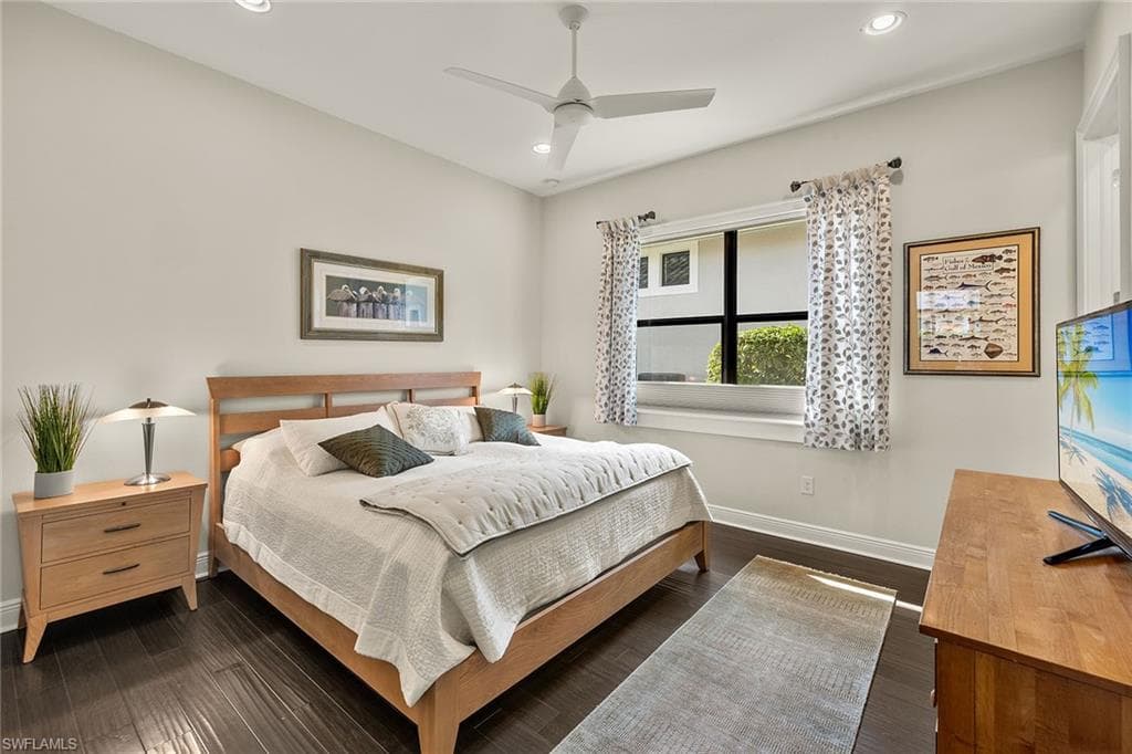 12454 Lockford Ln, Naples, FL 34120-20