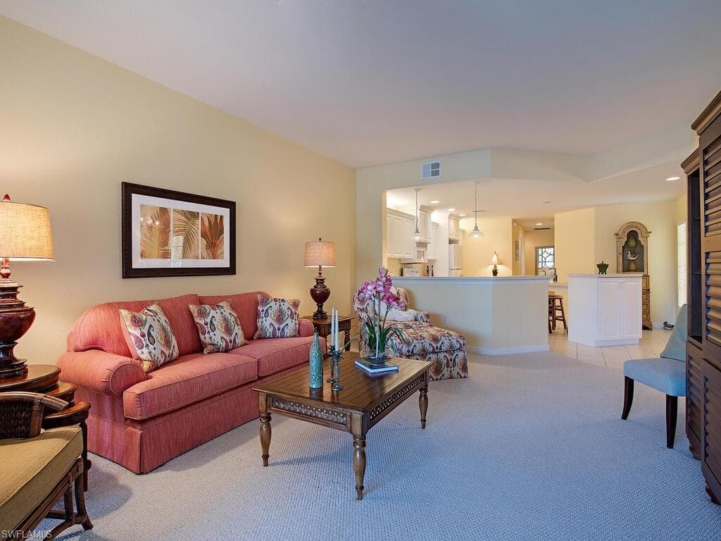 8516 Via Lungomare Cir 104, Estero, FL 33928-2