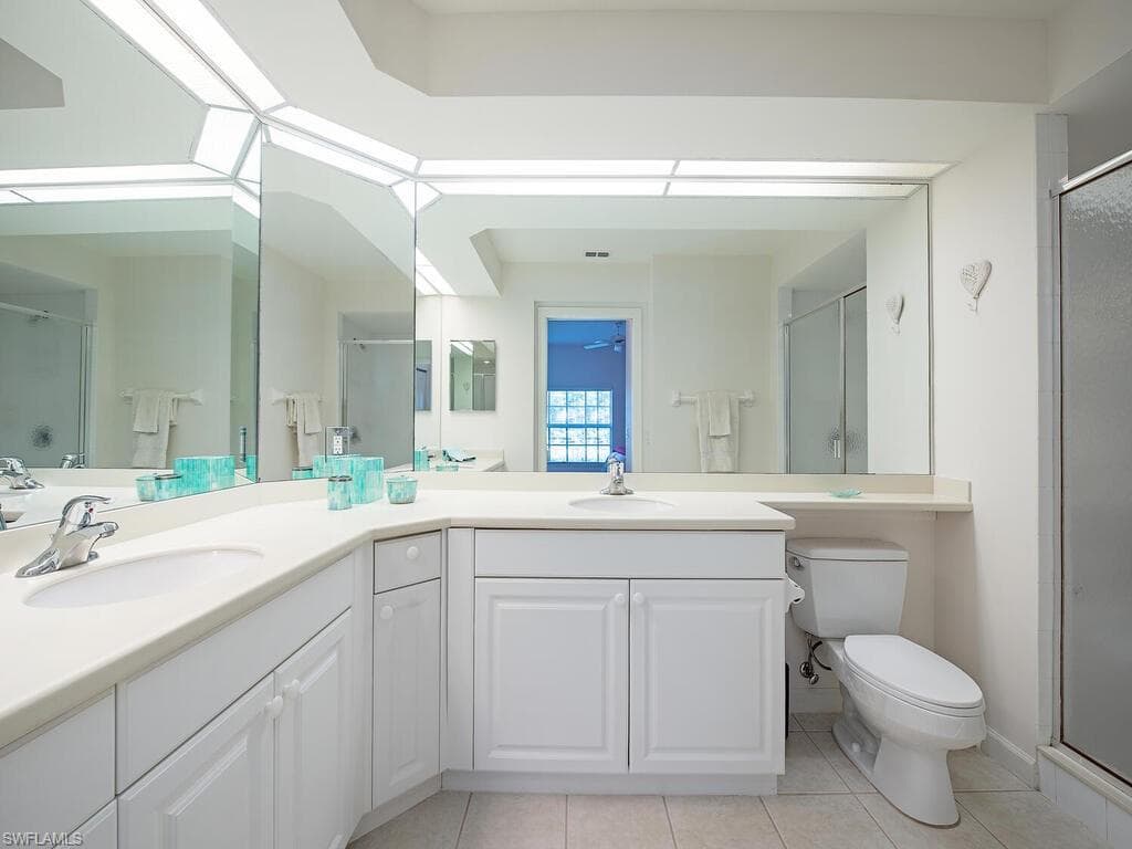 8516 Via Lungomare Cir 104, Estero, FL 33928-7