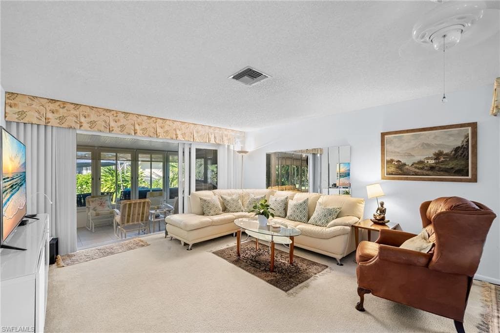 50 Glades Blvd 1, Naples, FL 34112-2