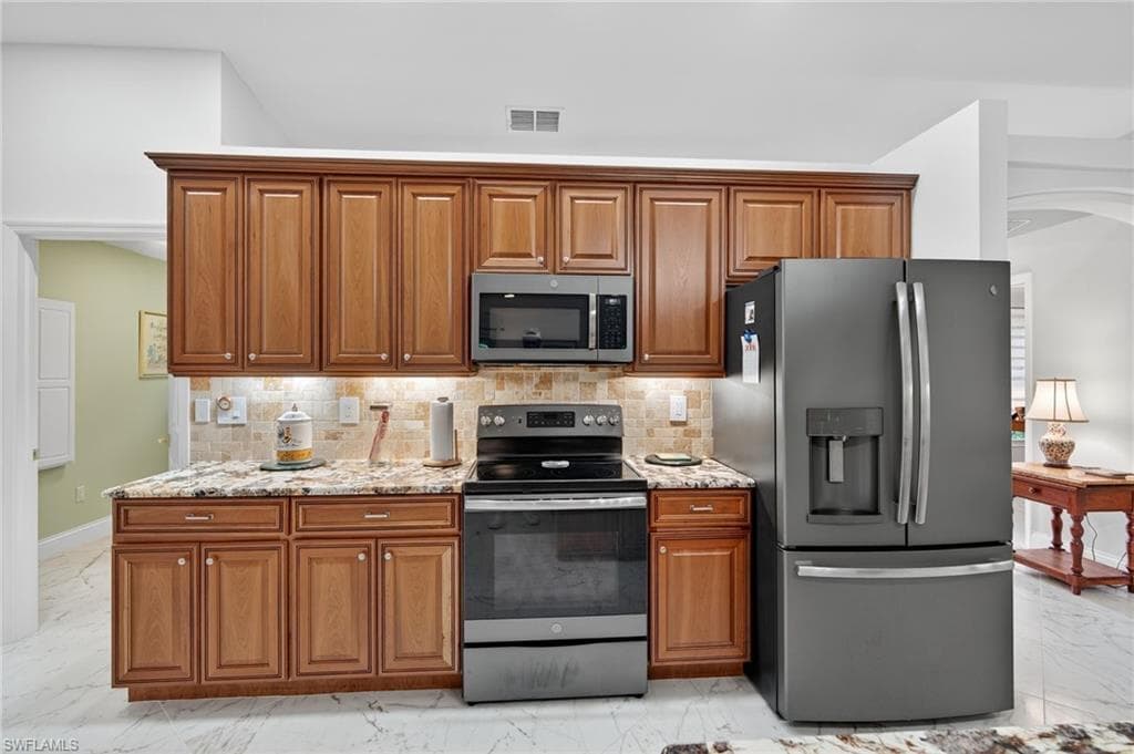 1741 17th St SW, Naples, FL 34117-17