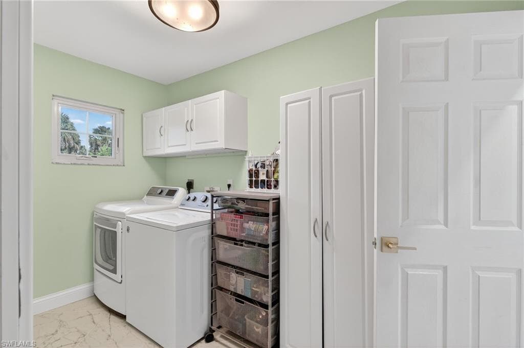 1741 17th St SW, Naples, FL 34117-20