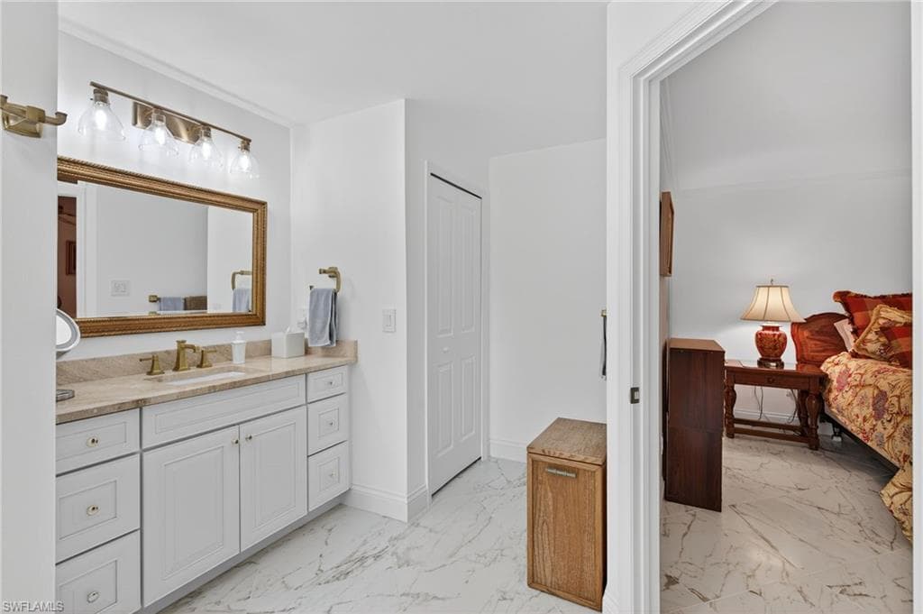 1741 17th St SW, Naples, FL 34117-29