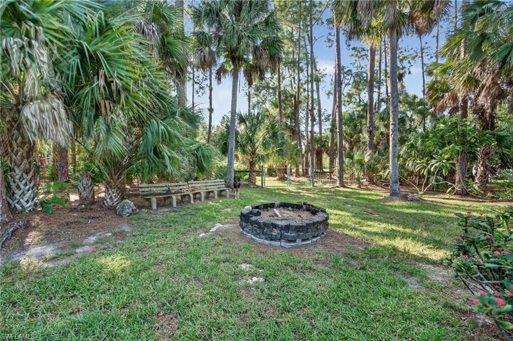 1741 17th St SW, Naples, FL 34117-43