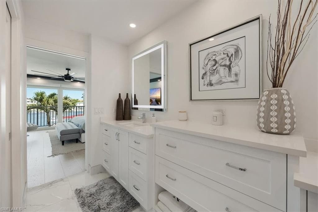 800 River Point Dr 212, Naples, FL 34102-17