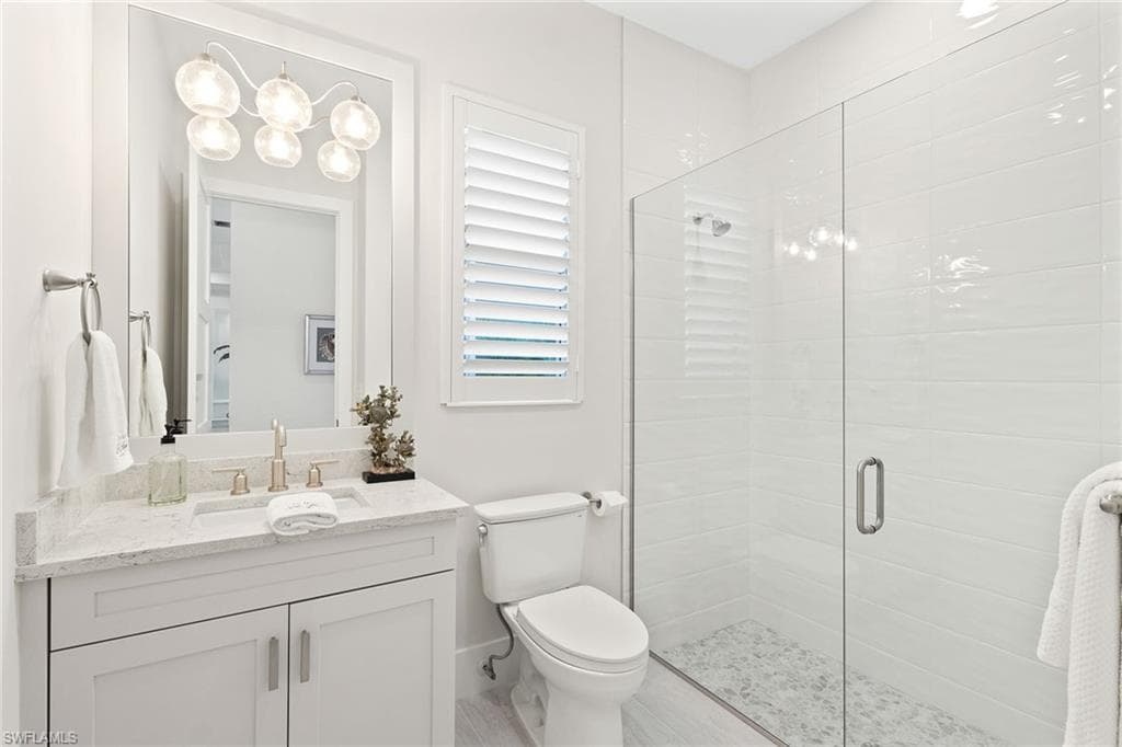 8829 Paradera Ct, Naples, FL 34112-16