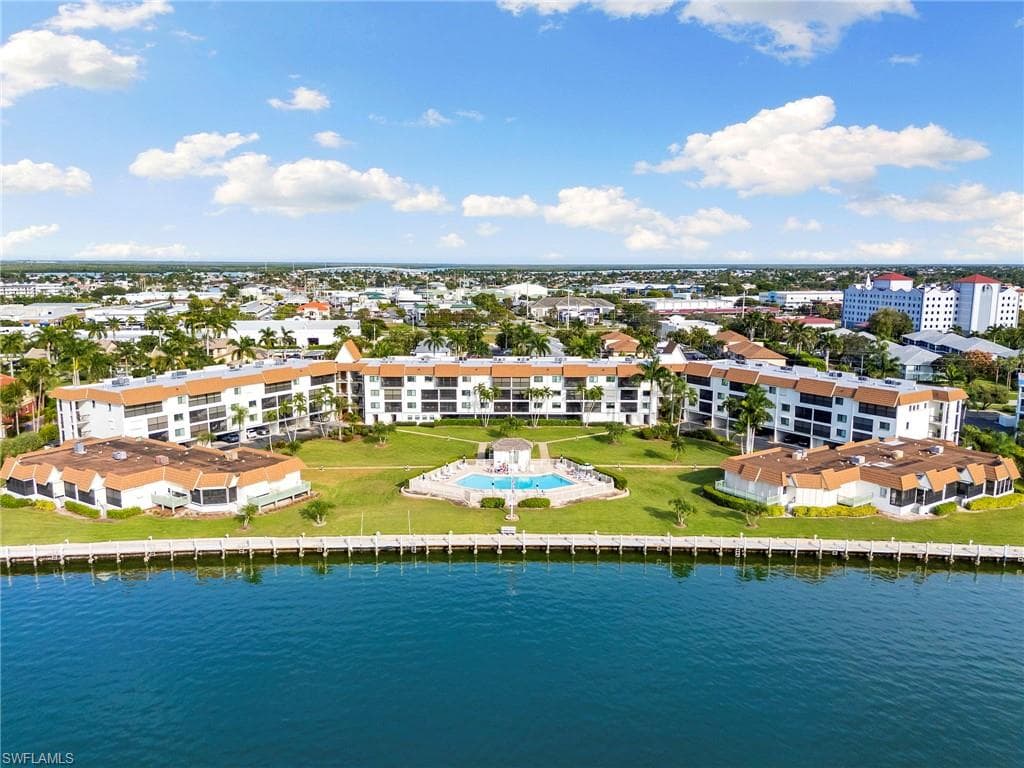 730 Elkcam Cir 210, Marco Island, FL 34145-25