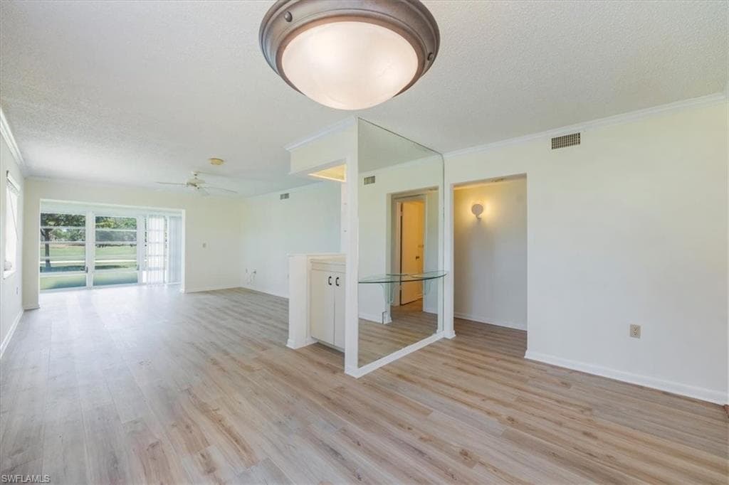 315 Saint Andrews Blvd D5, Naples, FL 34113-8