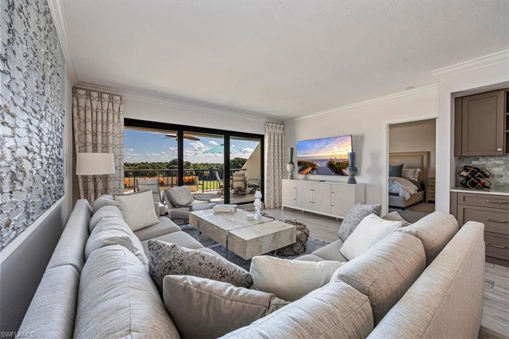 6300 Pelican Bay Blvd 404a, Naples, FL 34108-6