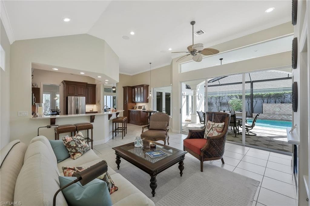 5058 Kensington High St, Naples, FL 34105-9