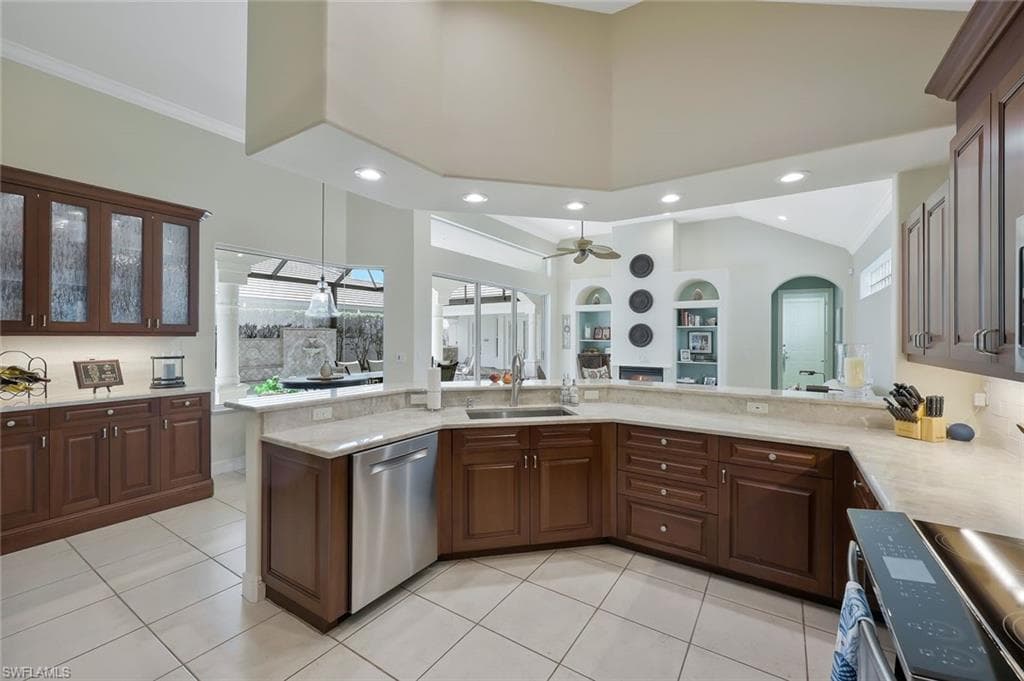 5058 Kensington High St, Naples, FL 34105-13